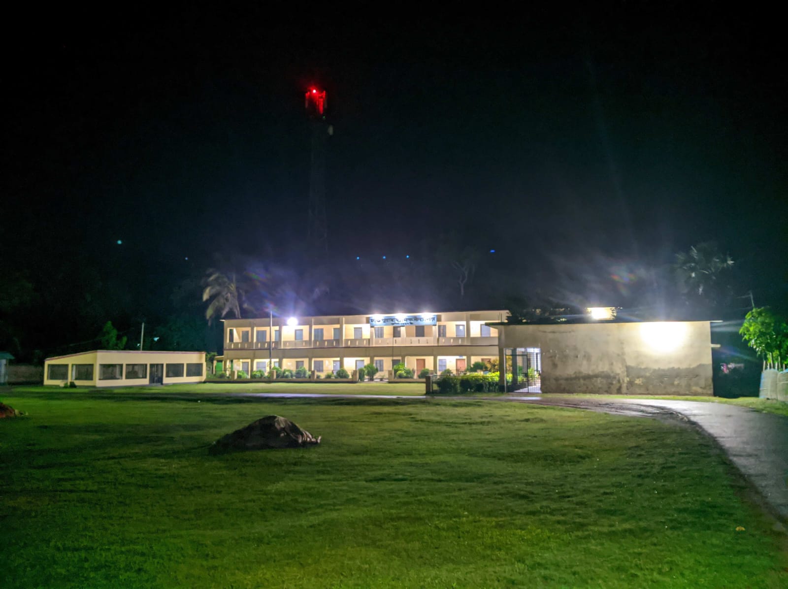 মেইন গেইট